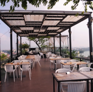 Cafe sân thượng